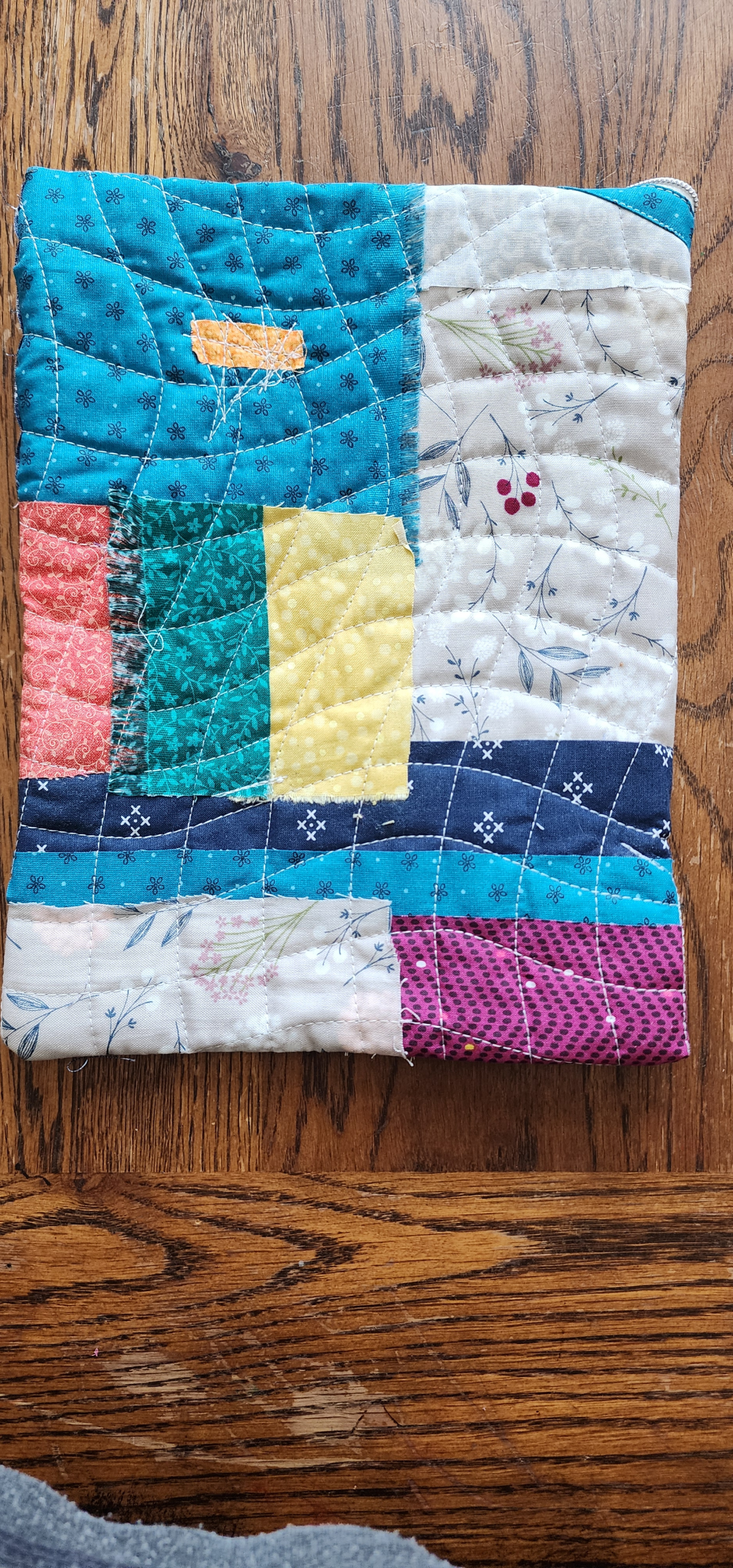 Quilted Tablet Sleeve Pouch - Image 4