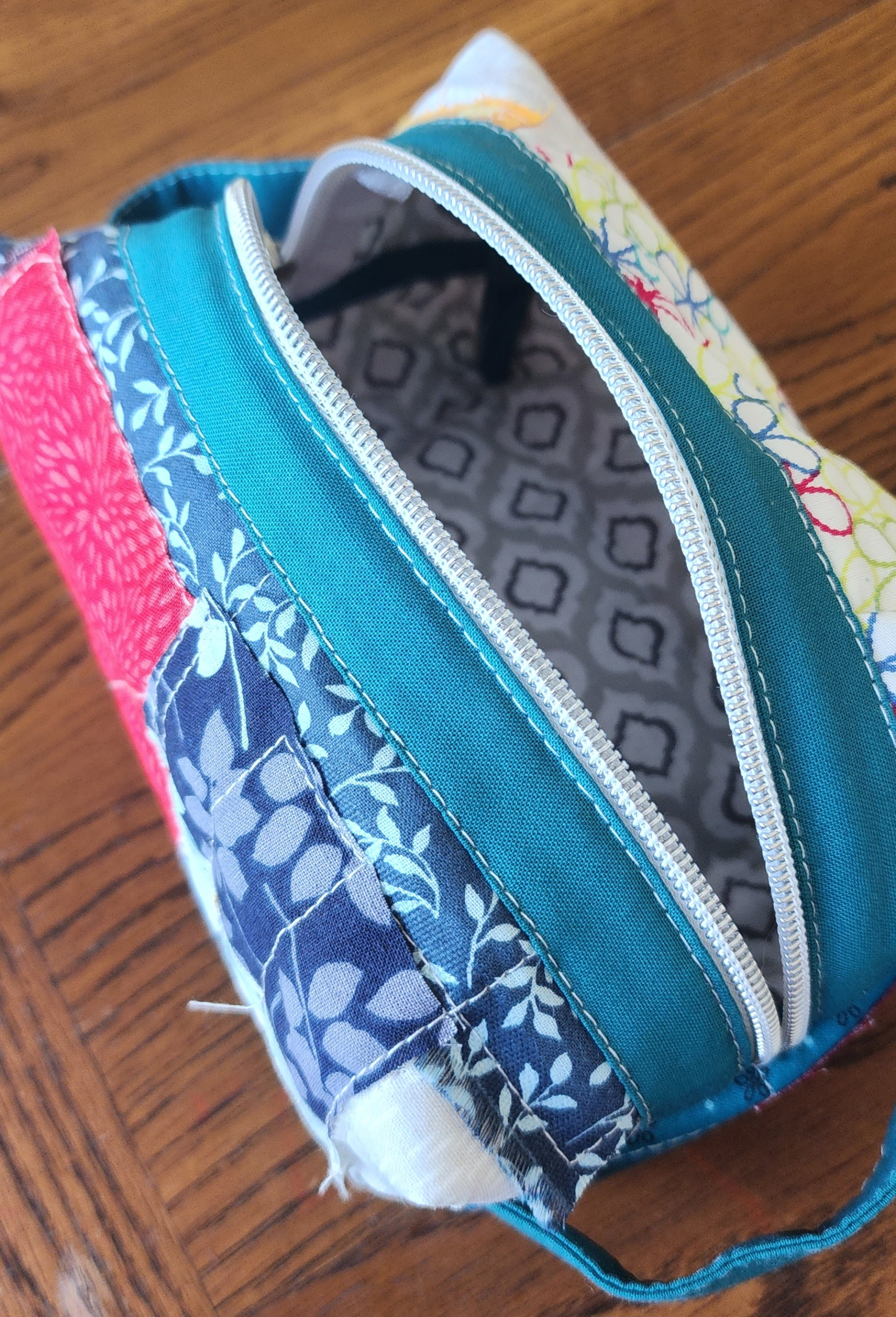 Quilted Boxy Pouch- Medium - Image 3